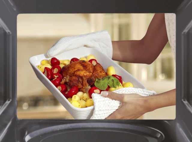 How to Reheat Meat in a Microwave | Livestrong.com