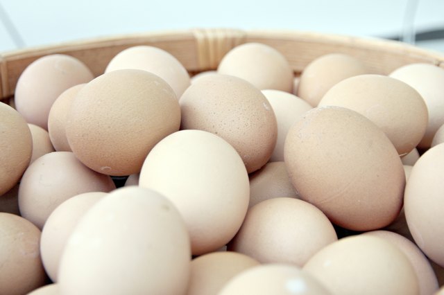 Can You Eat Raw Eggs When Breastfeeding