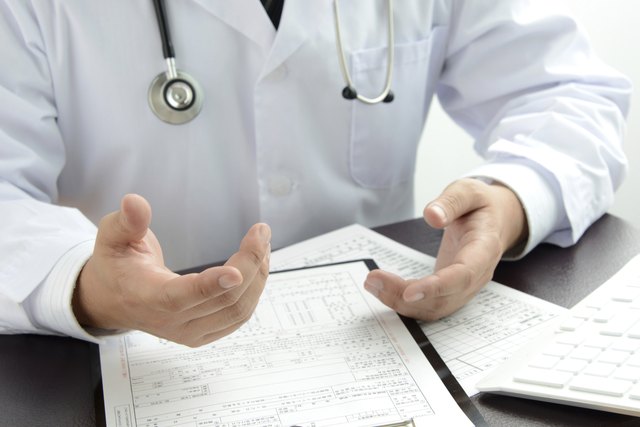 Doctor explaining for patients