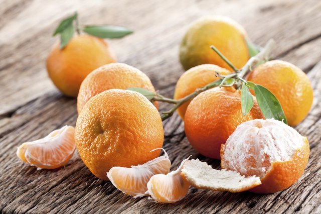 Tangerines with leaves.