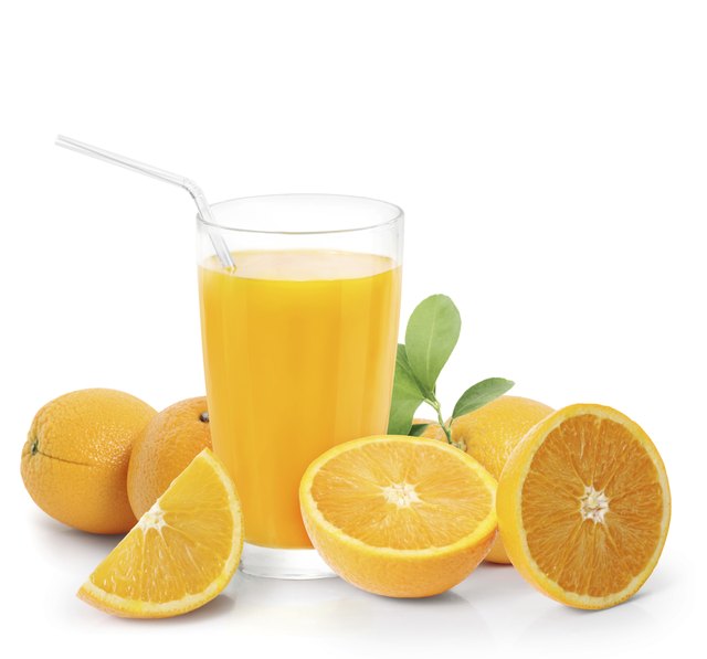 Orange juice and slices