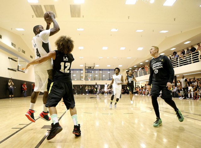 Equinox Presents "Celebrity Basketball Spectacular" To Benefit Sports Spectacular