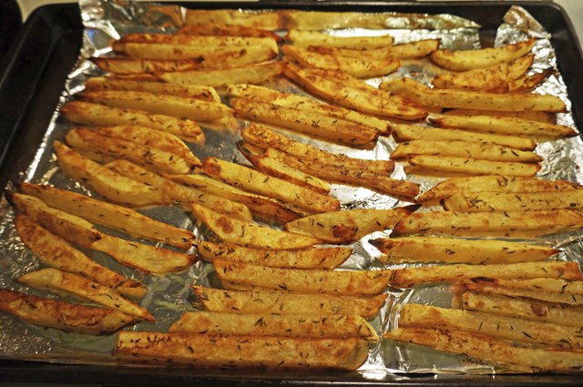 How to Heat Up French Fries in a Toaster Oven | Livestrong.com