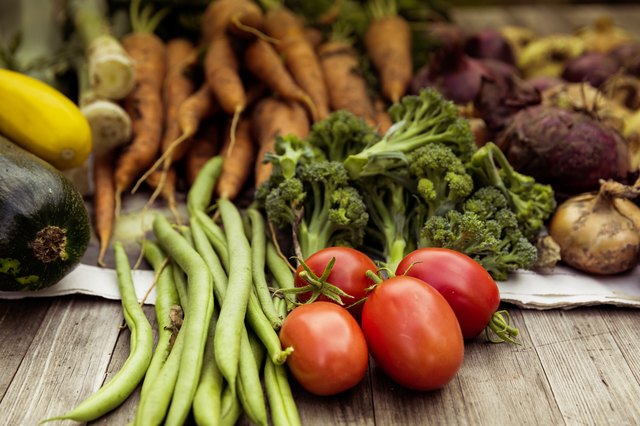 urban gardening vegetable harvest crop