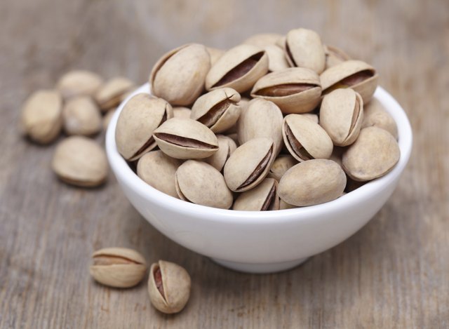 5-nuts-and-seeds-to-help-lower-cholesterol-livestrong