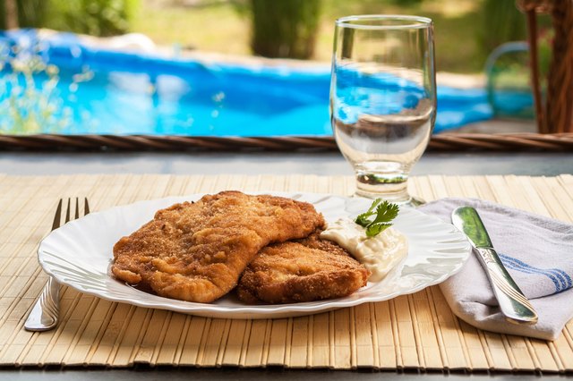 Breaded Poultry fillet served outdoor