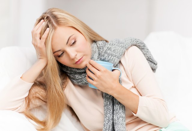 Chlamydia Symptoms Female Sore Throat