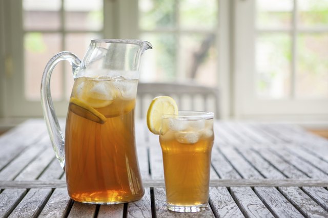 Ice Tea - Glass and Pitcher