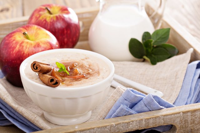 Rice pudding with syrup and berries