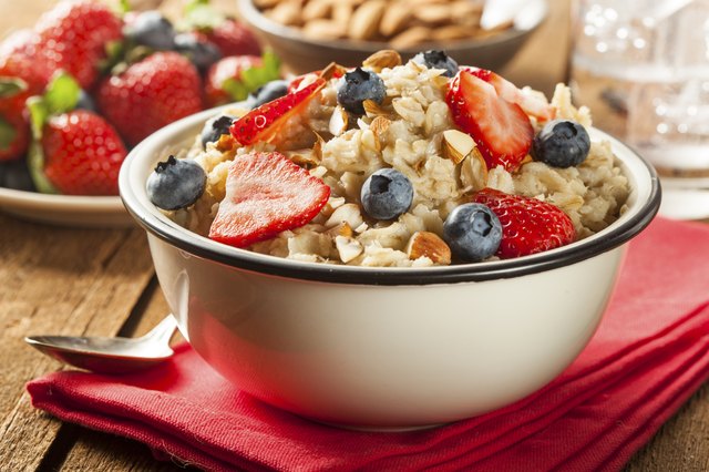 Healthy Homemade Oatmeal with Berries