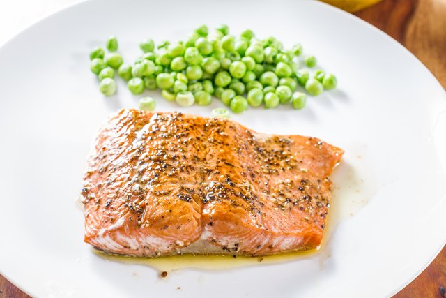 Salmon with Green peas