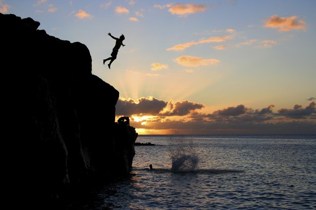 the-dangers-of-jumping-into-water-from-heights-livestrong