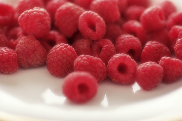 the-glycemic-index-for-raspberries-livestrong