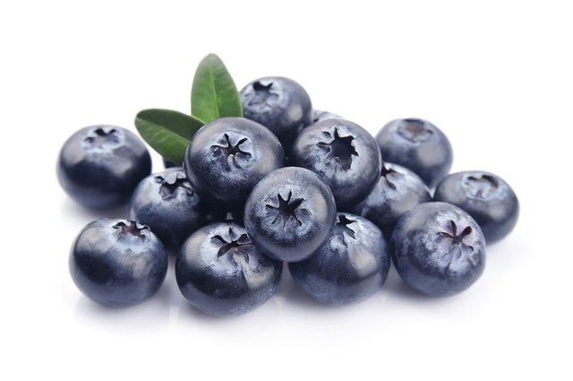 Blueberries with leaves