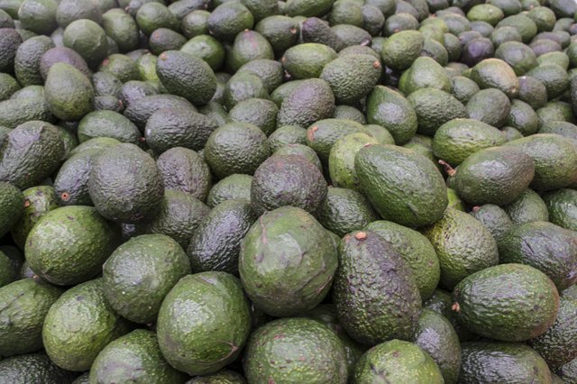 Do Avocados Have Side Effects? | Livestrong.com