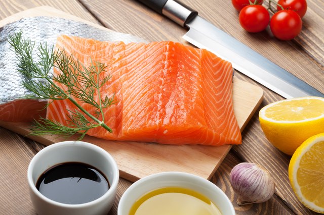 What Are the Health Benefits of Eating Fresh Vs. Frozen Fish? | livestrong
