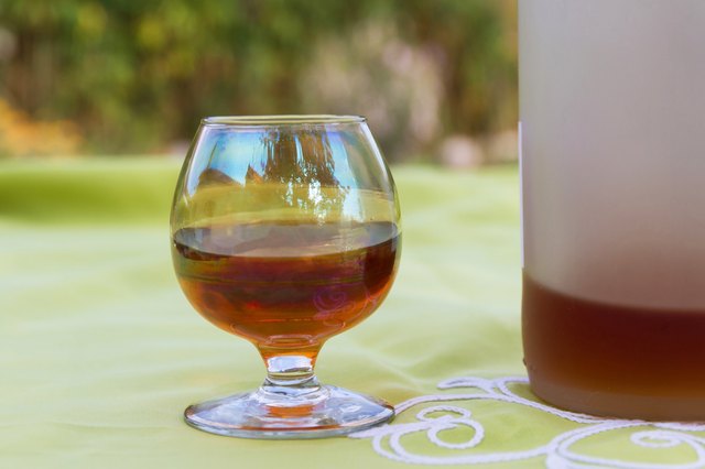 Glass and Bottle of Liquor - Copa y Botella Licor