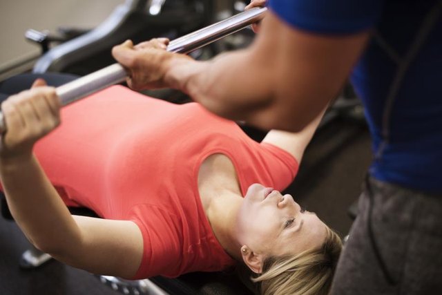 the-average-bench-press-for-adults-livestrong