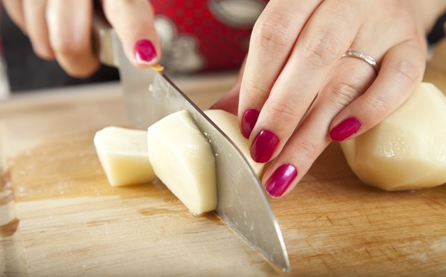 Cutting Potato