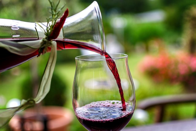 Does Drinking Red Wine Affect Triglycerides? | Livestrong.com