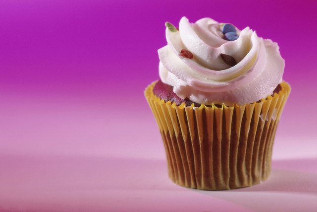 Cupcake with vanilla frosting