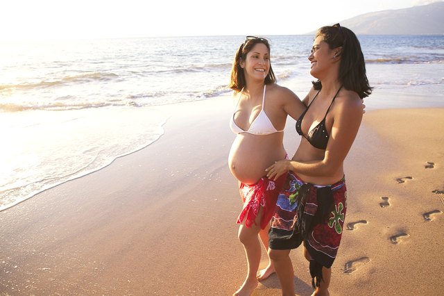 is-it-safe-to-lay-out-in-the-sun-while-pregnant-livestrong