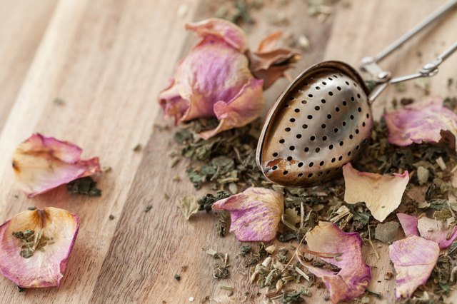 Tea with rose petals