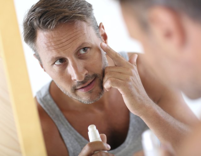 Male's cosmetics