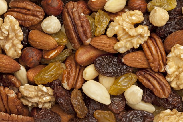 Raisons and nuts