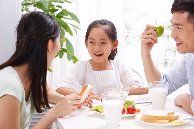 The Advantages Of Not Eating Fast Foods Livestrong the-advantages-of-not-eating-fast-foods-livestrong