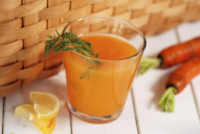 carrot juice in the glass