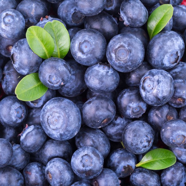 What Is The Nutritional Difference Between Acai And Blueberries