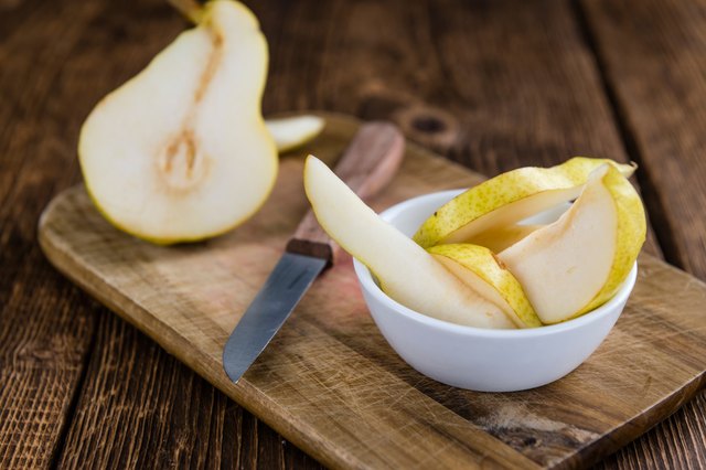 Pears (selective focus)