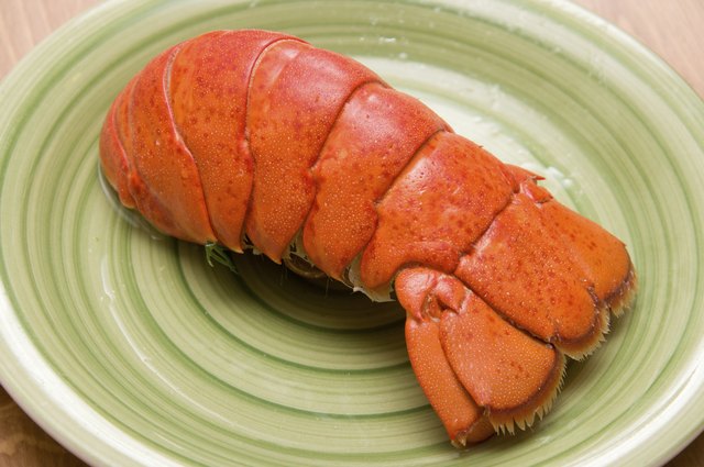 How to Boil Four 4-Ounce Lobster Tails | Livestrong.com