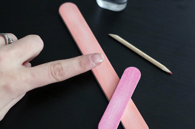 How to Use a Nail Buffer | Livestrong.com