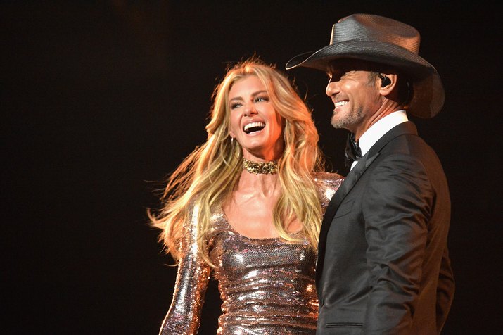 Faith Hill and Tim McGraw onstage