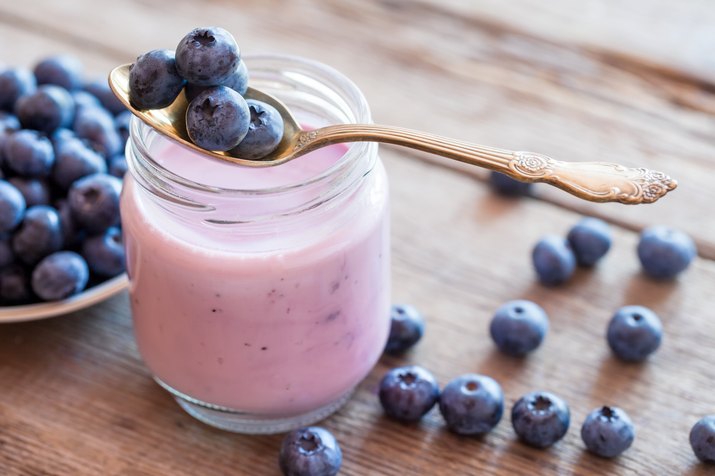 Fresh blueberries yogurt