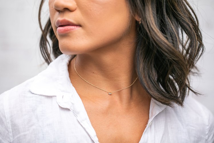 mejuri hue necklace
